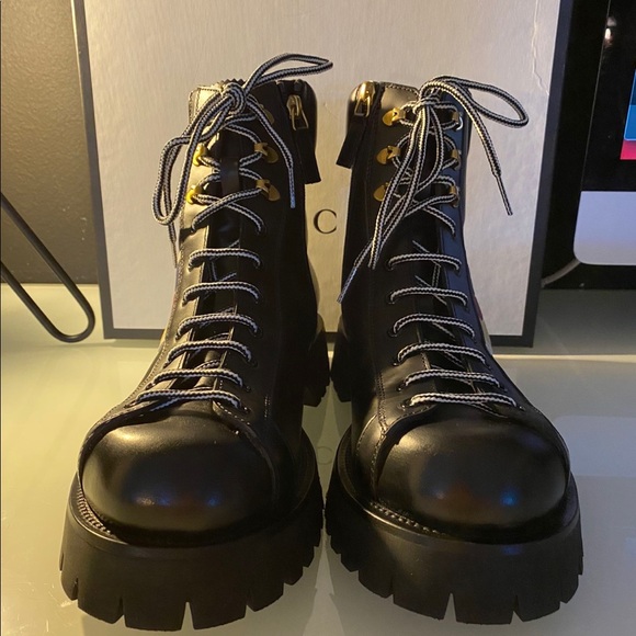 COPY - Gucci Boots - Picture 2 of 5